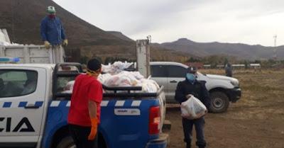 Policía entregó alimentos en el norte neuquino