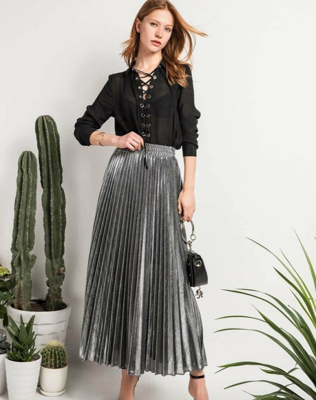 Outfit Falda Escocesa Roja Mujer