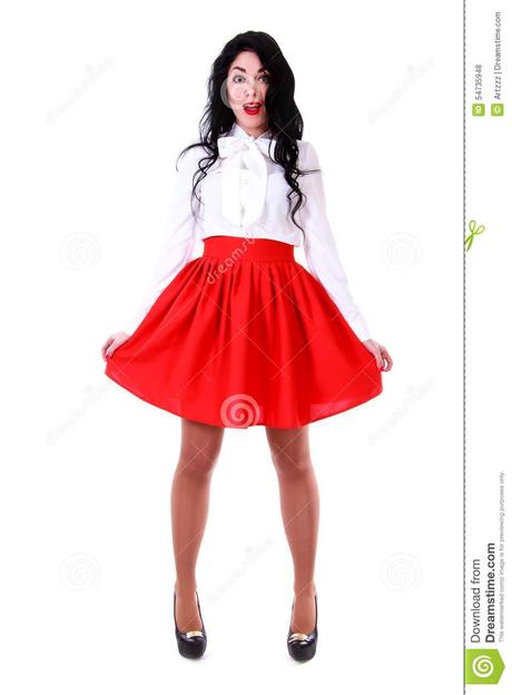 Falda Roja Con Camisa Blanca