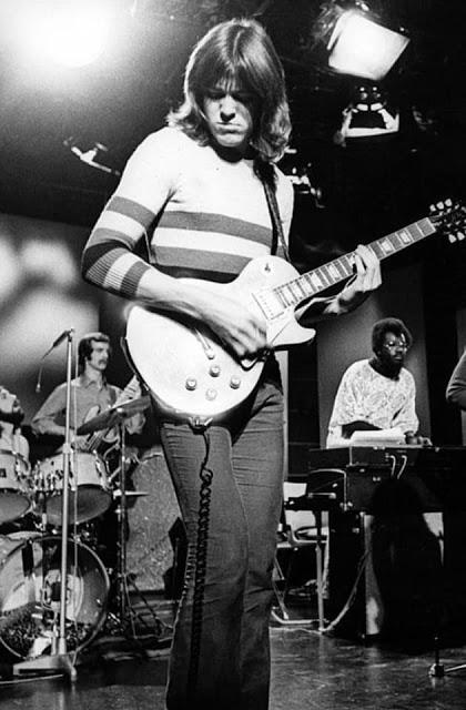 Efemérides del Rock y Heavy Metal: Que pasó un 04 de Mayo Efemérides del Rock y Heavy Metal: Que pasó un 04 de Mayo