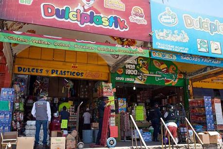 Cierran 23 locales no esenciales en la Central de Abastos de SLP