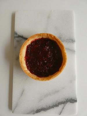 Tartaleta de Frutas Rojas y Mousse de Limón Tartaleta de Frutas Rojas y Mousse de Limón