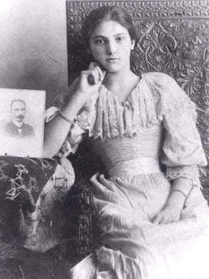 LA VERDADERA HISTORIA DE LA NIÑA DE GUATEMALA