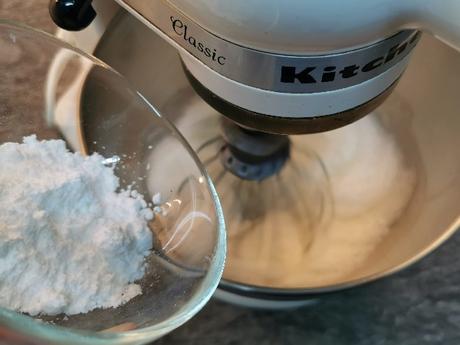 Leche merengada casera, la bebida dulce del verano