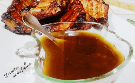 COSTILLAS CON MIEL Y VINAGRETA DE PISTACHOS