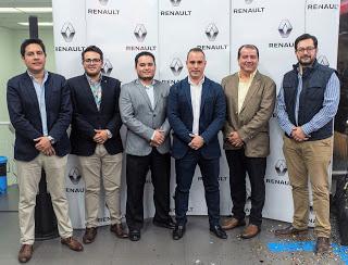 RENAULT Y AUTOMOTORES Y ANEXOS S.A. APOYA AL DESARROLLO Y PROGRESO DE SUS COLABORADORES RENAULT Y AUTOMOTORES Y ANEXOS S.A. APOYA AL DESARROLLO Y PROGRESO DE SUS COLABORADORES