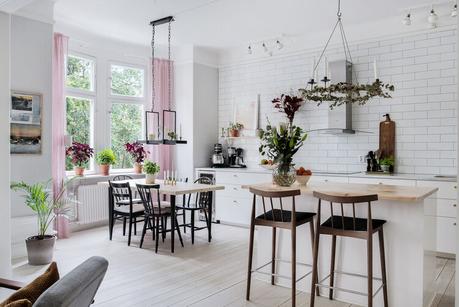 Consigue mayor amplitud eliminado tabiques.