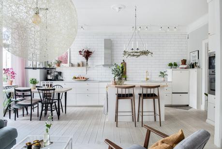 Consigue mayor amplitud eliminado tabiques.