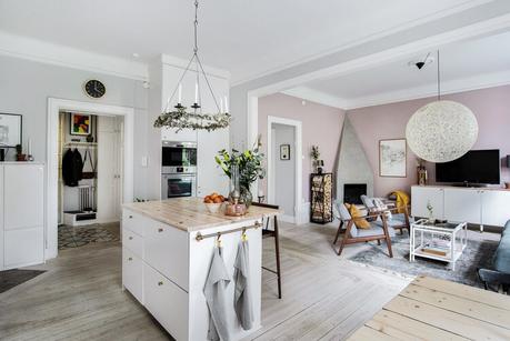 Consigue mayor amplitud eliminado tabiques.