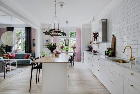 Consigue mayor amplitud eliminado tabiques.