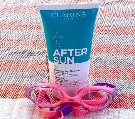 clarins-shampooing-douche-apres-soleil