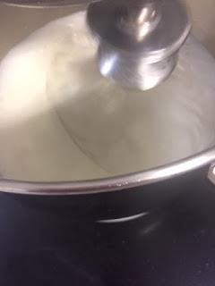 TARTA DE QUESO, LIMA Y CHOCOLATE BLANCO TARTA DE QUESO, LIMA Y CHOCOLATE BLANCO