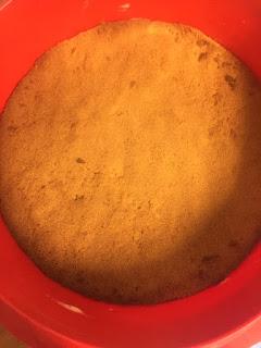 TARTA DE QUESO, LIMA Y CHOCOLATE BLANCO TARTA DE QUESO, LIMA Y CHOCOLATE BLANCO