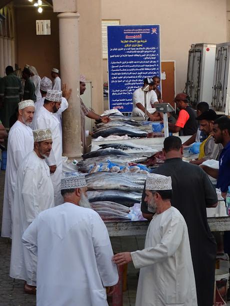 OMÁN: LA FORTALEZA DE NIZWA Y SU ZOCO