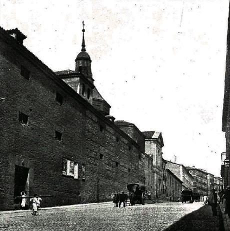 La EXTRAÑA y AZAROSA VIDA de PRUDENCIA GRILO