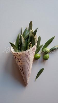 Cono con hojas de olivo Cono con hojas de olivo