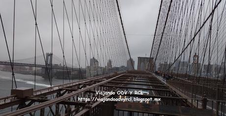 Que hacer, a donde ir, que visitar en New York. De Manhattan a Brooklyn en bicicleta. Estatua de la Libertad y Ellis Island. Visita a Intrepid Museum.