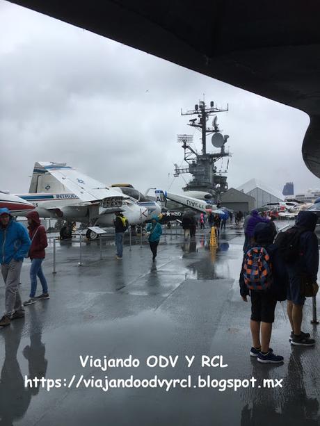 Que hacer, a donde ir, que visitar en New York. De Manhattan a Brooklyn en bicicleta. Estatua de la Libertad y Ellis Island. Visita a Intrepid Museum.