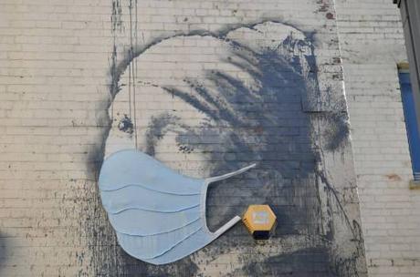 LA OBRA DE BANKSY SEÑALA A LOS SUPERHÉROES EN LA LUCHA CONTRA EL CORONAVIRUS LA OBRA DE BANKSY SEÑALA A LOS SUPERHÉROES EN LA LUCHA CONTRA EL CORONAVIRUS