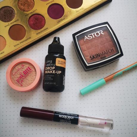bodegón de maquillaje