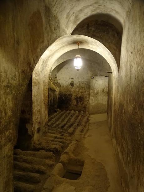 OMAN: EL FUERTE DE BAHLA Y EL CASTILLO DE JABRIN