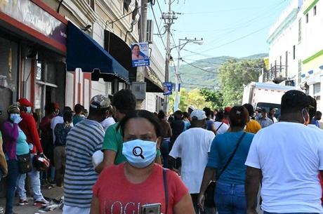 Cada dos días Barahona suma entre cuatro y seis casos de coronavirus.