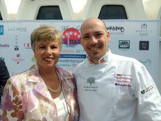 ESPÁRRAGOS BLANCOS A LA PLANCHA CON VINAGRETA DE AGUACATES, FRESAS Y BOQUERONES EN VINAGRE