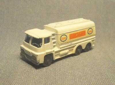 Camión cisterna de Husky Camión cisterna de Husky