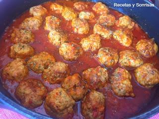 ALBONDIGAS DE RICOTTA Y ORÉGANO ALBONDIGAS DE RICOTTA Y ORÉGANO