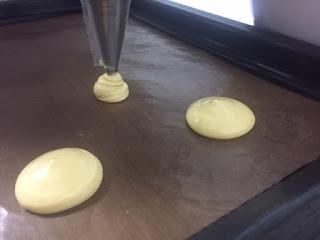 MACARONS DULCES Y SALADOS