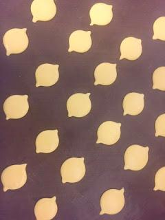 MACARONS DULCES Y SALADOS