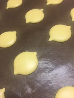 MACARONS DULCES Y SALADOS