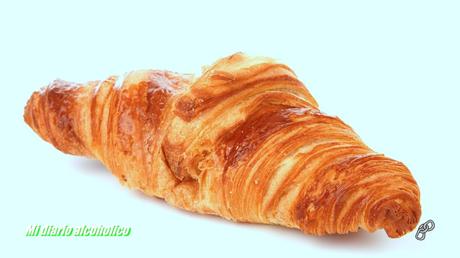 desayuno y Croissant desayuno y Croissant