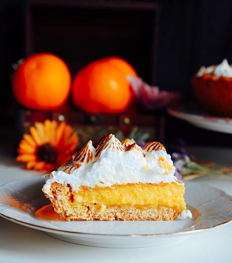 TARTALETA DE CREMA DE NARANJA CON MERENGUE TARTALETA DE CREMA DE NARANJA CON MERENGUE