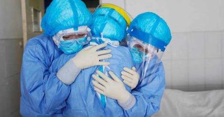 “SI USTED ES CAPAZ DE TEMBLAR DE INDIGNACIÓN CADA VEZ QUE SE COMETE UNA INJUSTICIA EN EL MUNDO, SOMOS COMPAÑEROS”