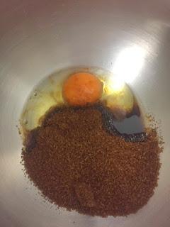 PASTEL DE CHOCOLATE Y PLATANO PASTEL DE CHOCOLATE Y PLATANO