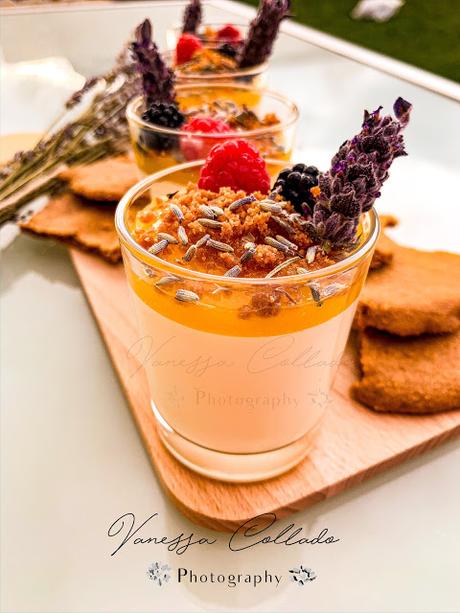 Tarta de Queso con Coulis de Mango al aroma de Lavanda