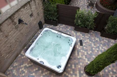 ¿Te escaparás a una de estas 6 Suites con Jacuzzi Exterior Privado? ¿Te escaparás a una de estas 6 Suites con Jacuzzi Exterior Privado?