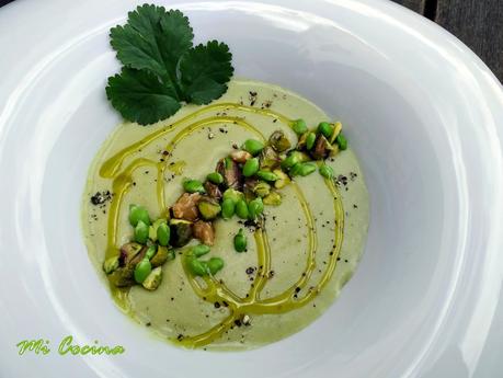 CREMA DE TIRABEQUES CON SUS LÁGRIMAS Y FRUTOS SECOS