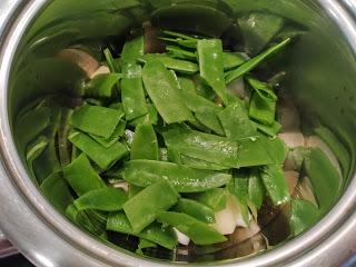 CREMA DE TIRABEQUES CON SUS LÁGRIMAS Y FRUTOS SECOS