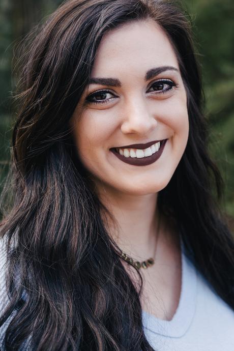 ~♥ Reseña #404 = Asesino de brujas | La bruja blanca ~ Shelby Mahurin