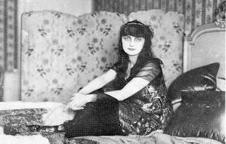 Anna de Noailles en Todos somos sospechosos