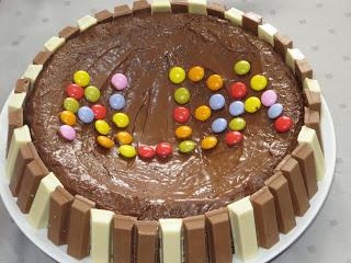 TARTA KITKAT Y NOCILLA