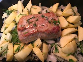 LOMO CON SALSA DE MANZANA LOMO CON SALSA DE MANZANA