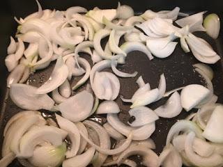 LOMO CON SALSA DE MANZANA LOMO CON SALSA DE MANZANA