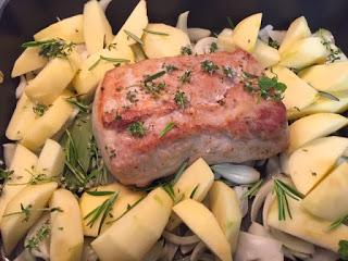 LOMO CON SALSA DE MANZANA LOMO CON SALSA DE MANZANA