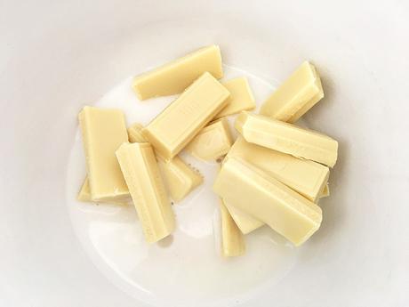 white chocolate pudding vasitos de 2 chocolate tarta 3 chocolates recetas rápidas recetas delikatissen recetas con chocolate pudding de chocolate postres fríos postres fáciles postres en vasitos postres 4 ingredientes easy pudding dessert easy glass dessert dark chocolate pudding 4 ingredients dessert  