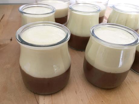 white chocolate pudding vasitos de 2 chocolate tarta 3 chocolates recetas rápidas recetas delikatissen recetas con chocolate pudding de chocolate postres fríos postres fáciles postres en vasitos postres 4 ingredientes easy pudding dessert easy glass dessert dark chocolate pudding 4 ingredients dessert  