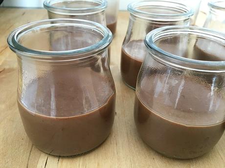 white chocolate pudding vasitos de 2 chocolate tarta 3 chocolates recetas rápidas recetas delikatissen recetas con chocolate pudding de chocolate postres fríos postres fáciles postres en vasitos postres 4 ingredientes easy pudding dessert easy glass dessert dark chocolate pudding 4 ingredients dessert  