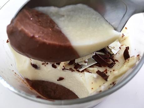 white chocolate pudding vasitos de 2 chocolate tarta 3 chocolates recetas rápidas recetas delikatissen recetas con chocolate pudding de chocolate postres fríos postres fáciles postres en vasitos postres 4 ingredientes easy pudding dessert easy glass dessert dark chocolate pudding 4 ingredients dessert  